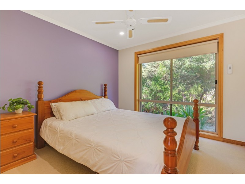 18 Beardmore Street, Bethanga VIC 3691