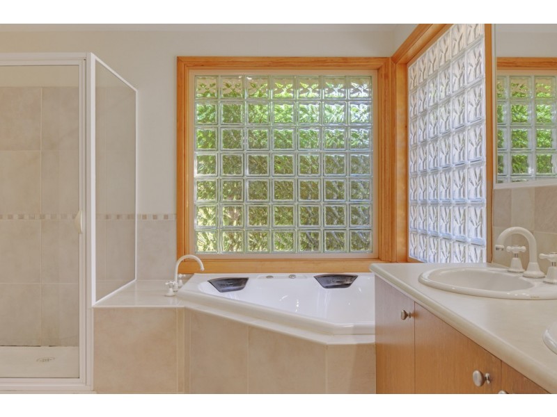 18 Beardmore Street, Bethanga VIC 3691