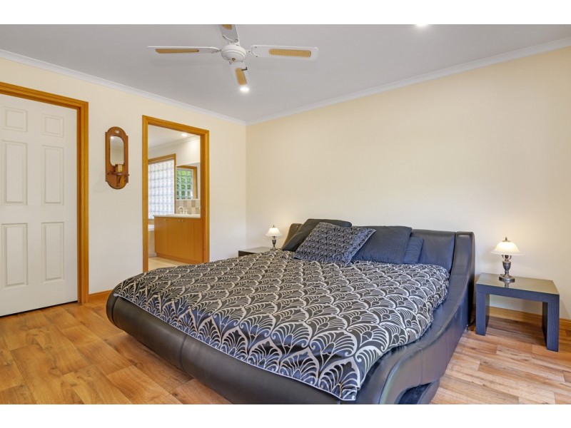 18 Beardmore Street, Bethanga VIC 3691