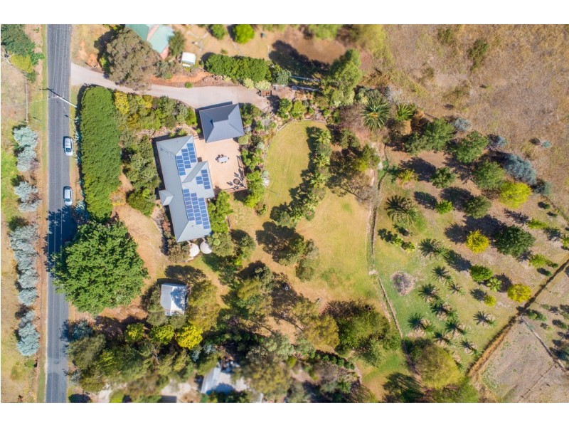 18 Beardmore Street, Bethanga VIC 3691