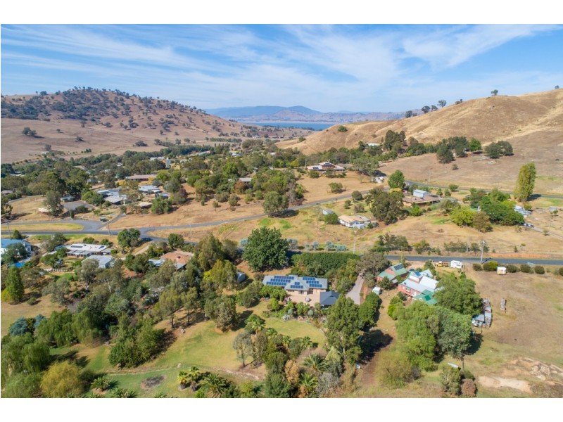 18 Beardmore Street, Bethanga VIC 3691