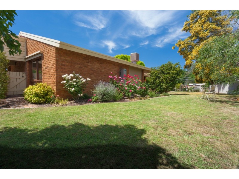 12 Flower Place, Wodonga VIC 3690