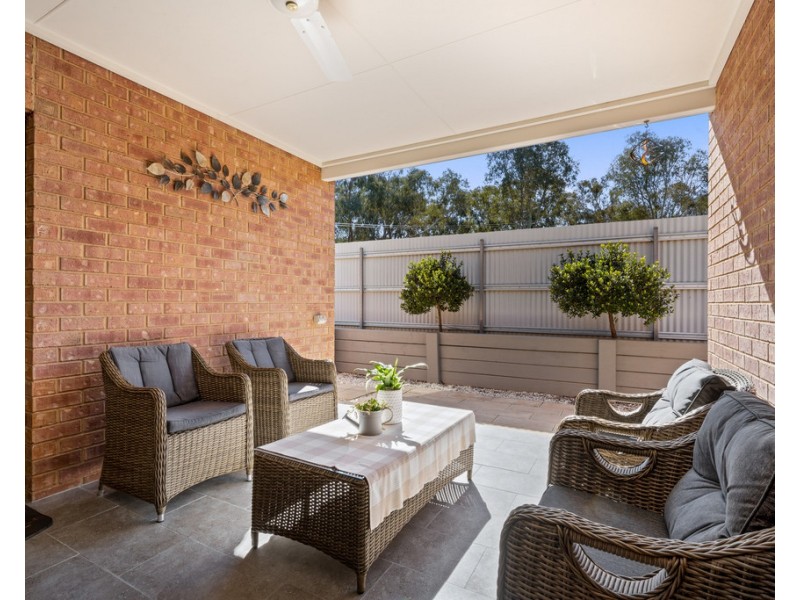 660 Lyne Street, Lavington NSW 2641