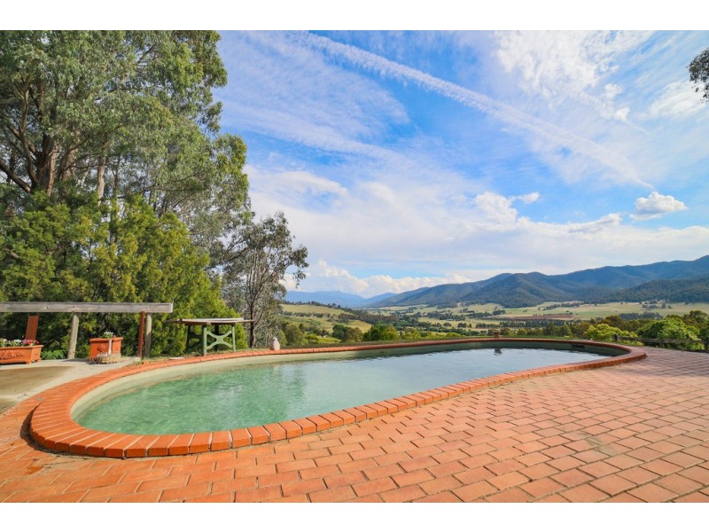 34 Costantinos Lane, Tawonga VIC 3697