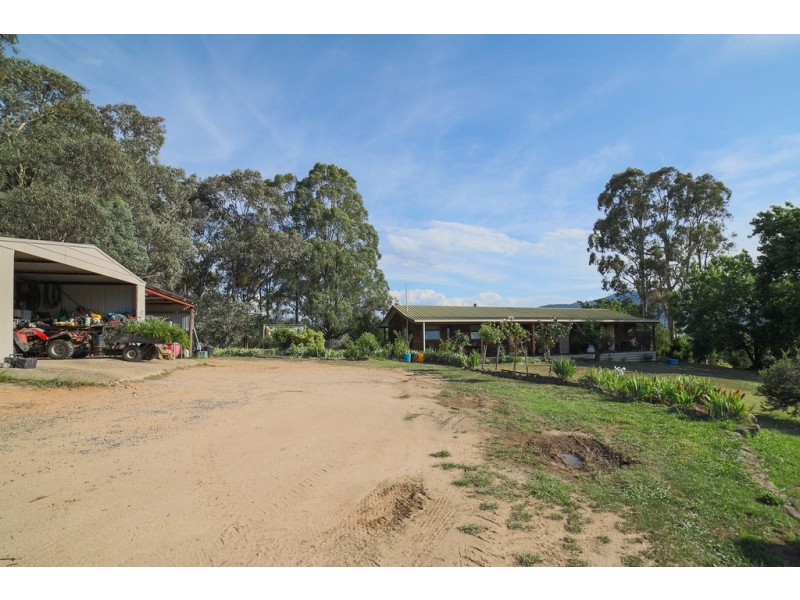 34 Costantinos Lane, Tawonga VIC 3697