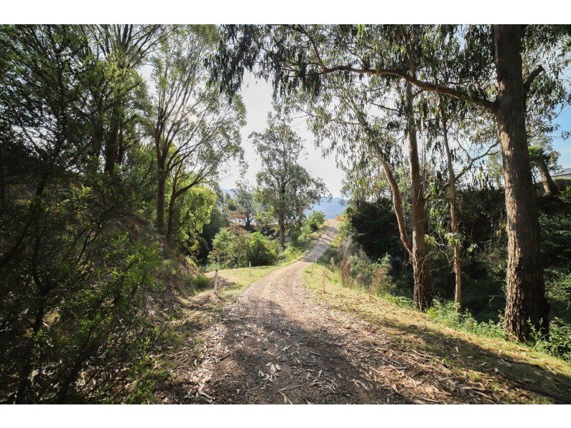 34 Costantinos Lane, Tawonga VIC 3697