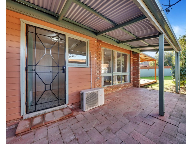 2/566 Woodbury Court, Lavington NSW 2641