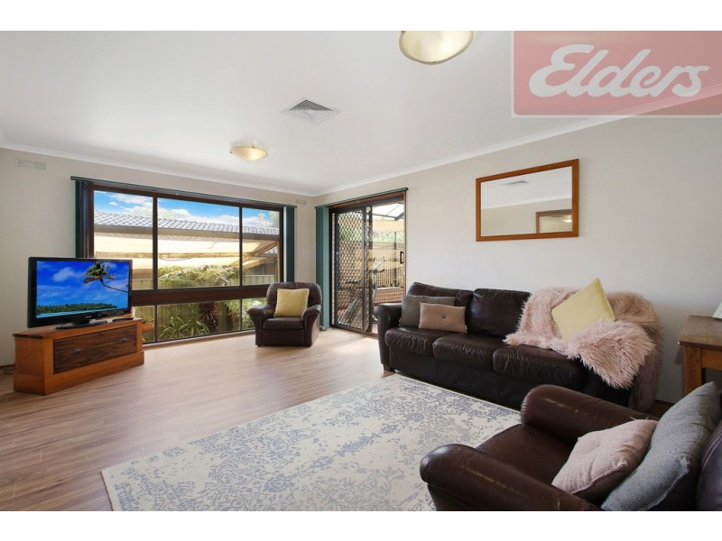 8 Sans Souci Drive, Wodonga VIC 3690