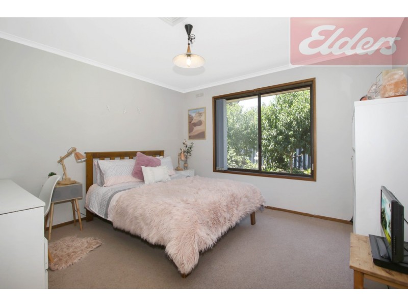 8 Sans Souci Drive, Wodonga VIC 3690