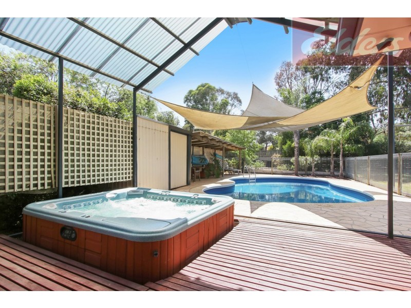 8 Sans Souci Drive, Wodonga VIC 3690