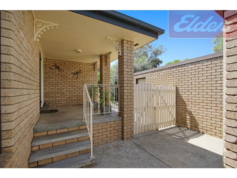 8 Sans Souci Drive, Wodonga VIC 3690