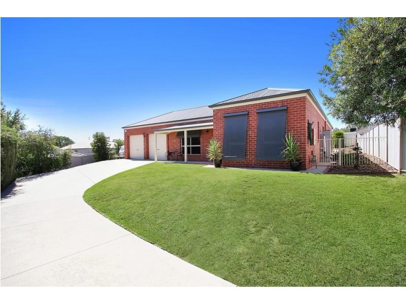 2 Sharp Court, Wodonga VIC 3690