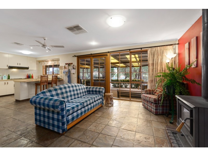 119 Chiltern-Barnawartha Road, Chiltern VIC 3683