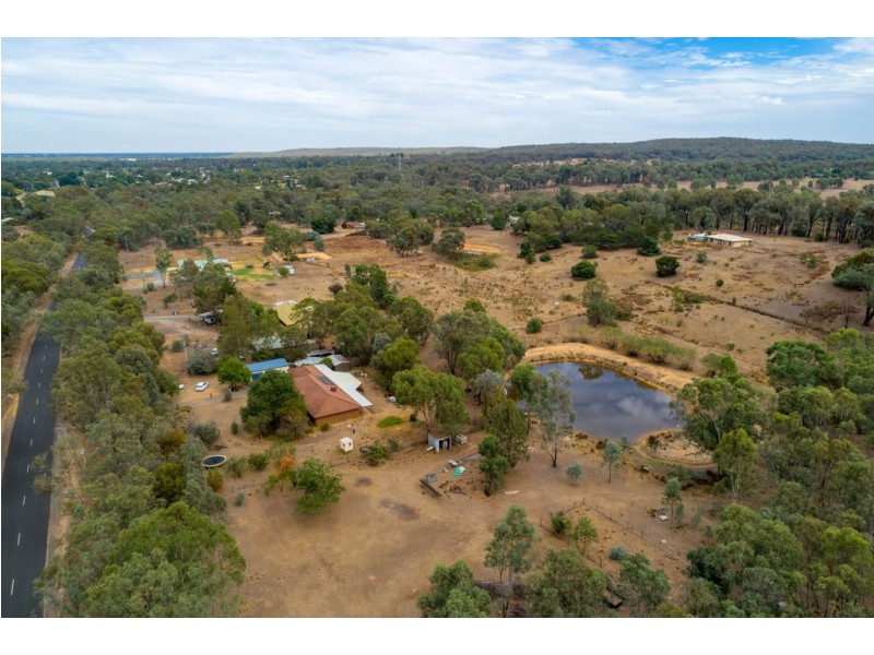 119 Chiltern-Barnawartha Road, Chiltern VIC 3683