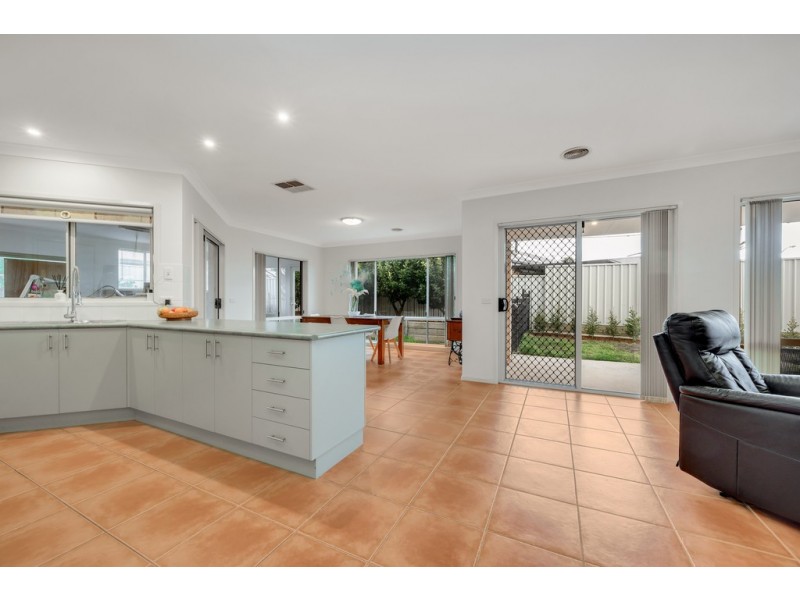 4 Coulston Street, Wodonga VIC 3690