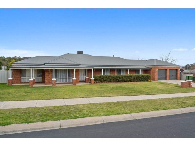 4 Coulston Street, Wodonga VIC 3690