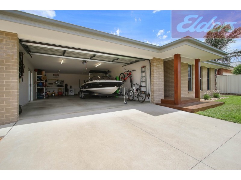 25 Pro Hart Drive, Baranduda VIC 3691