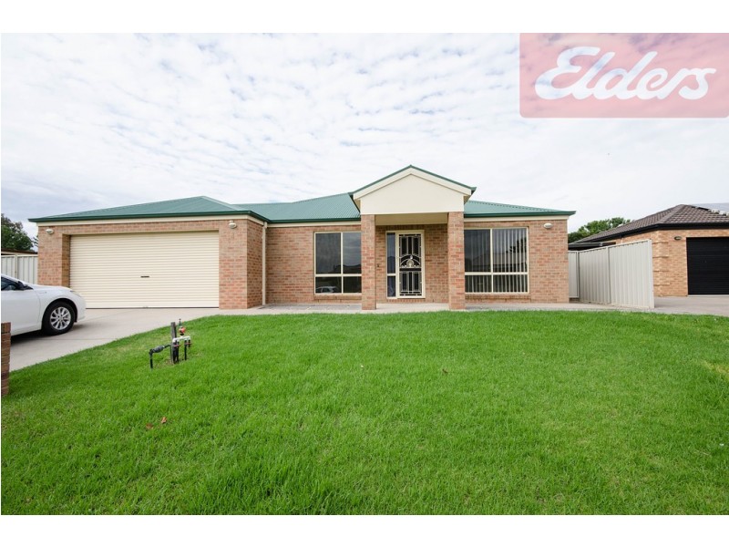 4 Oatlands Fairway, West Wodonga VIC 3690