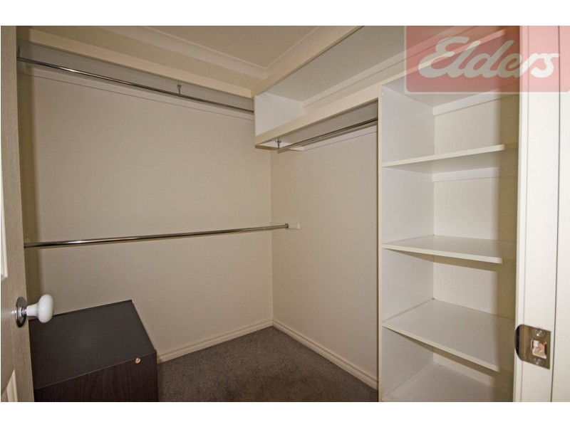 4 Oatlands Fairway, West Wodonga VIC 3690