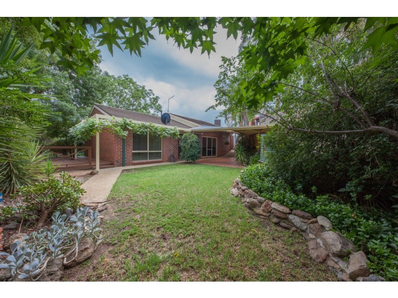 8 Pinkerton Court, Wodonga VIC 3690