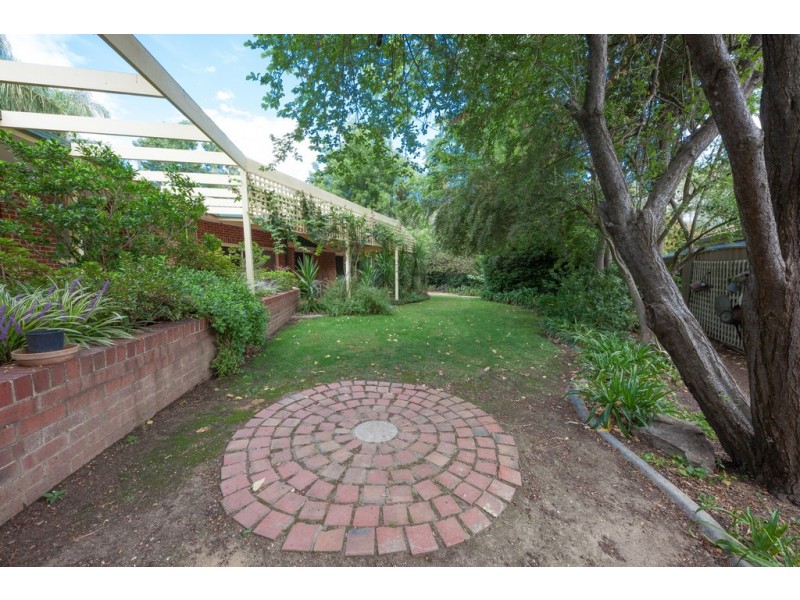 8 Pinkerton Court, Wodonga VIC 3690