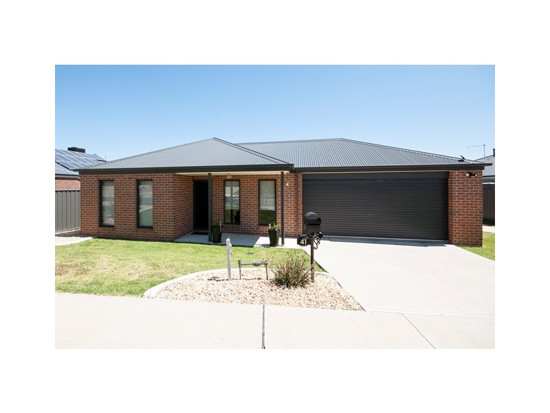 41 Silky Oak Avenue, Wodonga VIC 3690