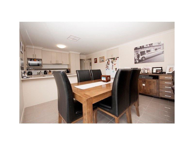 41 Silky Oak Avenue, Wodonga VIC 3690