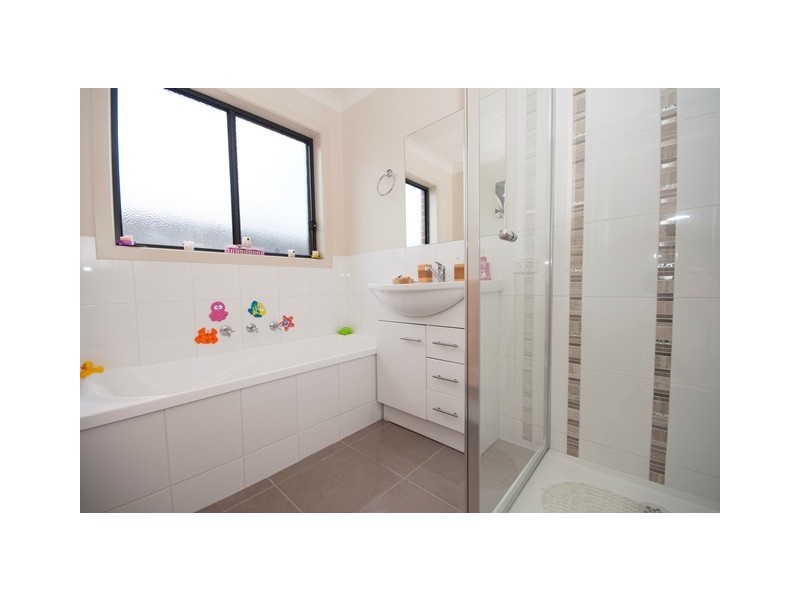 41 Silky Oak Avenue, Wodonga VIC 3690