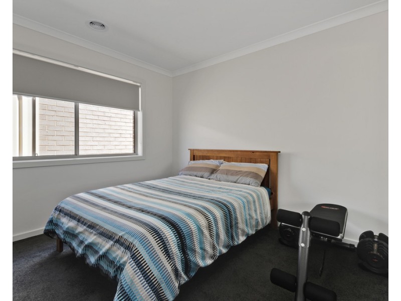 18 Derrick Street, Wodonga VIC 3690