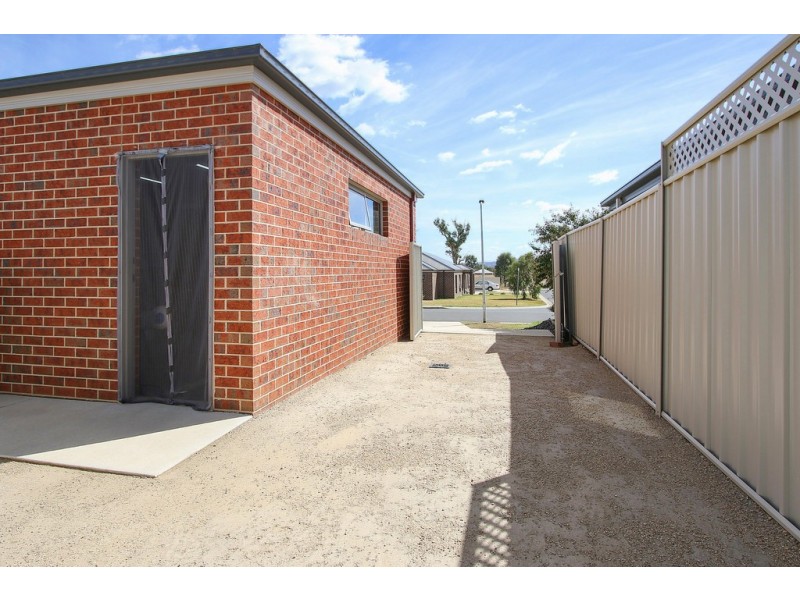 30 Ashburton Circuit, Wodonga VIC 3690