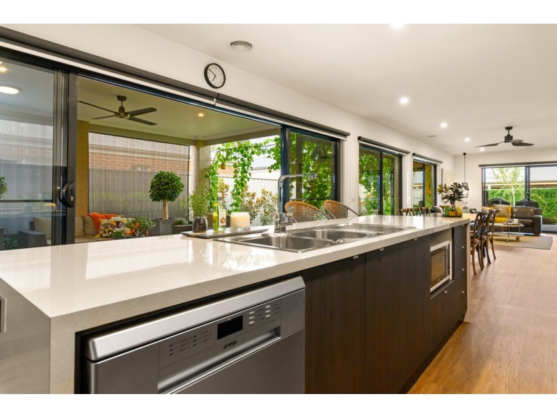 8 Borland Circuit, Wodonga VIC 3690