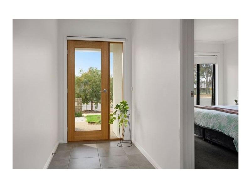 22 Arnica Circuit, Baranduda VIC 3691