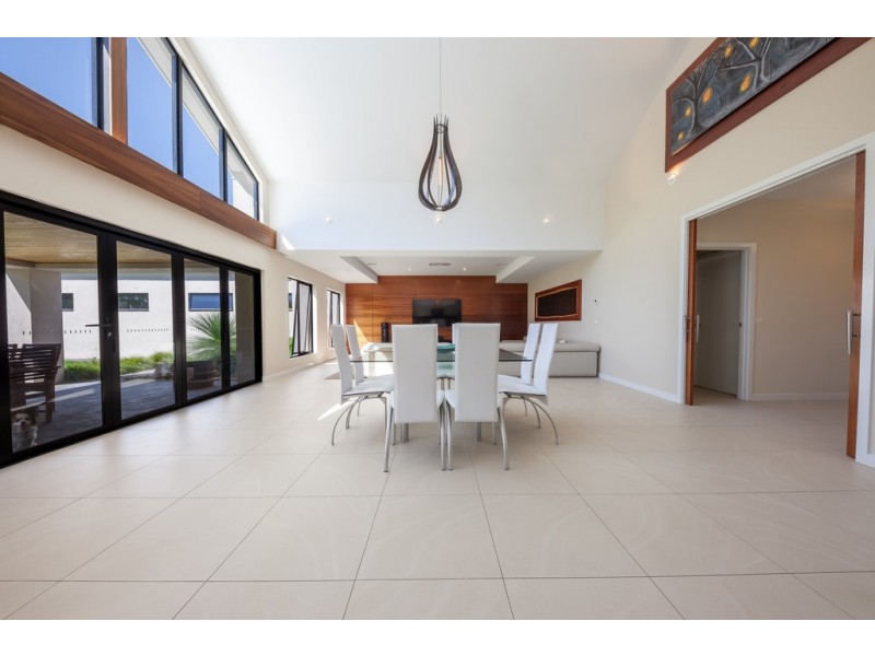 34 Lambourne Drive, Wodonga VIC 3690