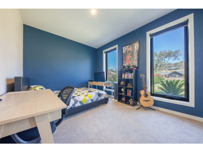 34 Lambourne Drive, Wodonga VIC 3690