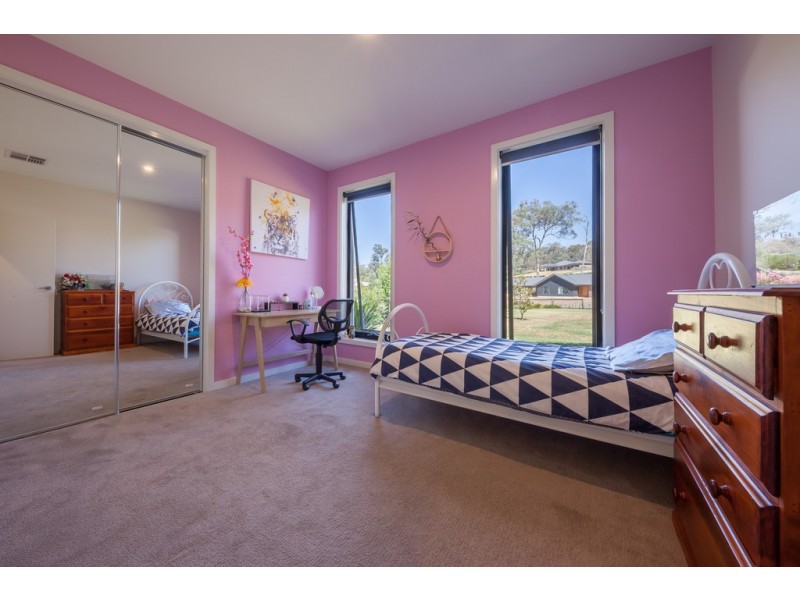 34 Lambourne Drive, Wodonga VIC 3690