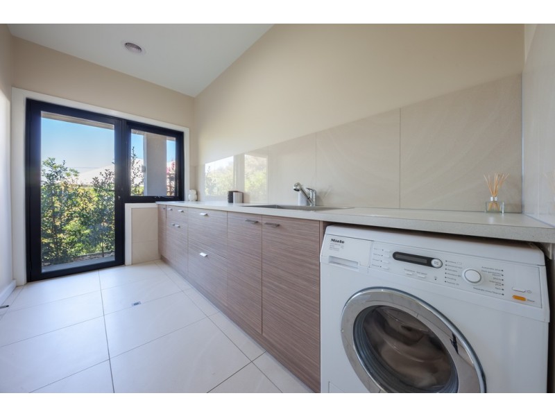 34 Lambourne Drive, Wodonga VIC 3690