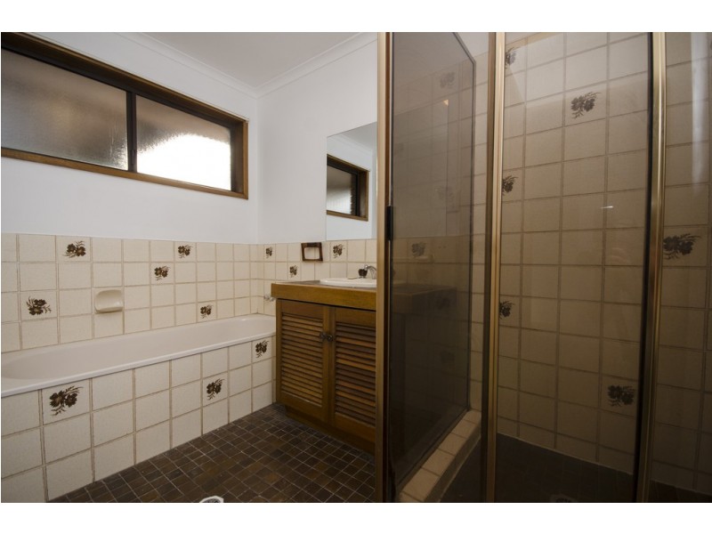 9 Poplar Street, Wodonga VIC 3690