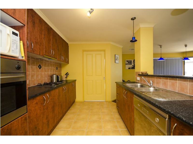 73 Hartigan Street, Thurgoona NSW 2640