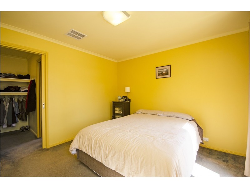 73 Hartigan Street, Thurgoona NSW 2640