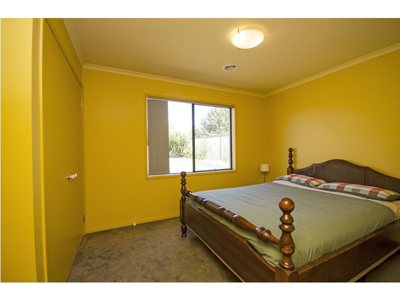 73 Hartigan Street, Thurgoona NSW 2640