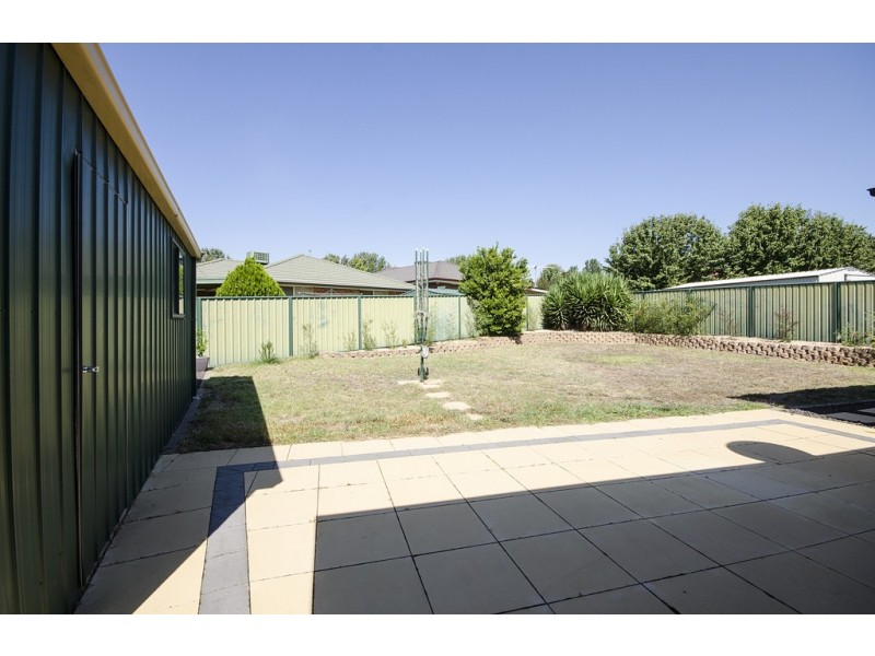 73 Hartigan Street, Thurgoona NSW 2640