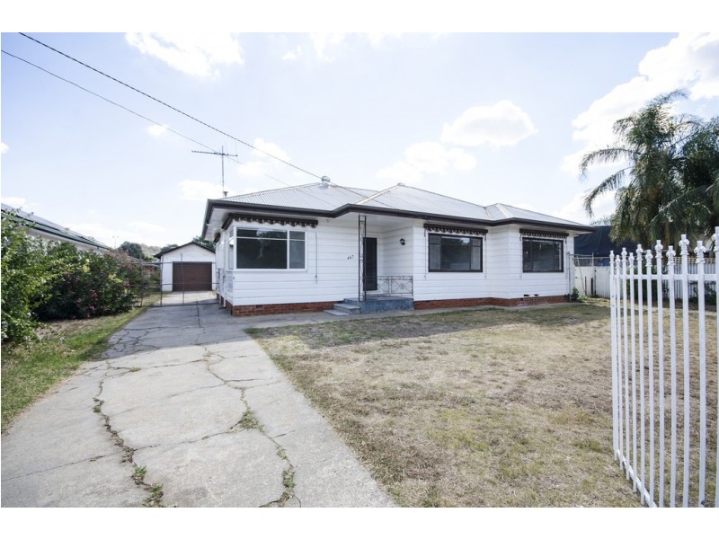 467 Bownds Street, Lavington NSW 2641