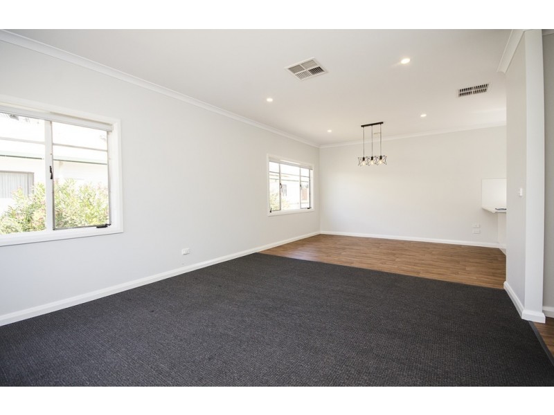 467 Bownds Street, Lavington NSW 2641