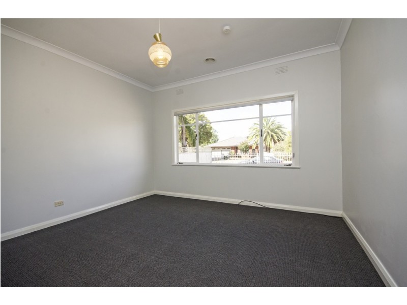 467 Bownds Street, Lavington NSW 2641