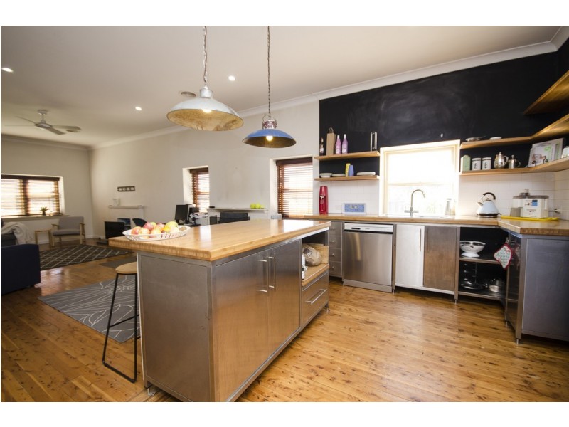 33 Batt Avenue, Wodonga VIC 3690