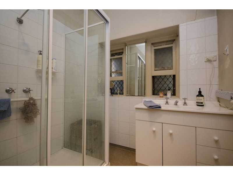 33 Batt Avenue, Wodonga VIC 3690