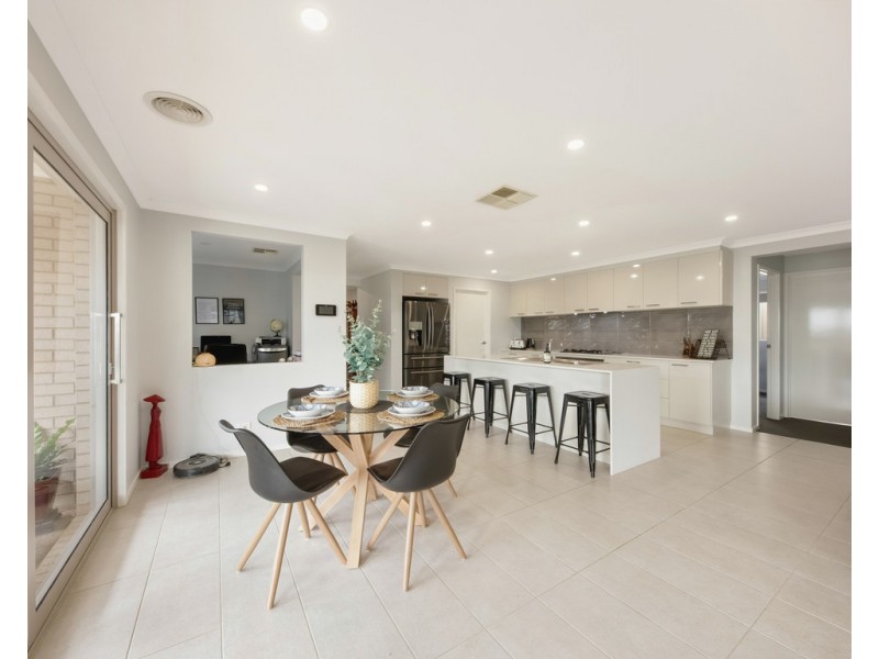 30 Rogers Avenue, Wodonga VIC 3690