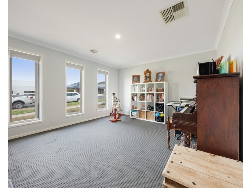 30 Rogers Avenue, Wodonga VIC 3690