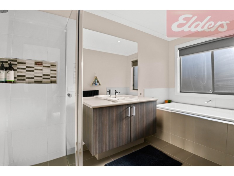 16 Krueger Street, Baranduda VIC 3691