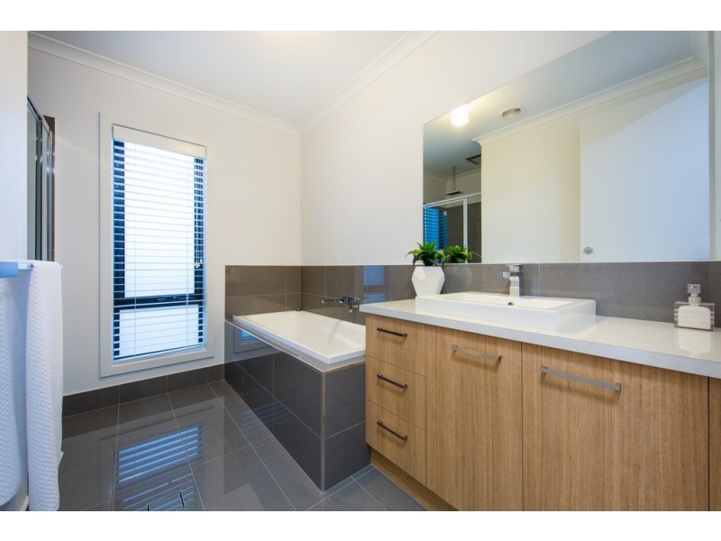 48 Maygar Avenue, Wodonga VIC 3690